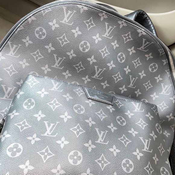 Louis Vuitton monogram eclipse discovery Backpack - Picture 2 of 6